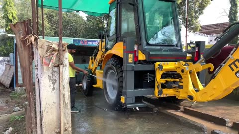 Mahindra Backhoe loader 5x