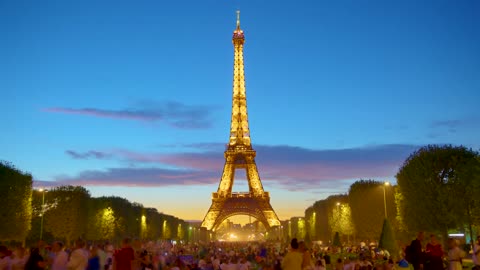 Paris _ France 8K UHD HDR _ OLD PARIS VS NEW PARIS