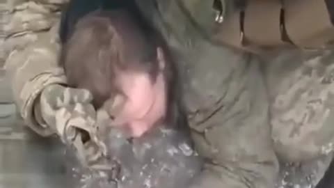Ukrainian Army abuses and psychology tortured a Russian POW