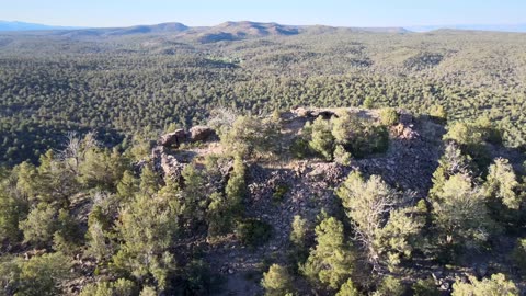 ANOTHER Ancient Hilltop Habitation Site! Sunday Snapshot With Sierra - More Footage Coming Soon