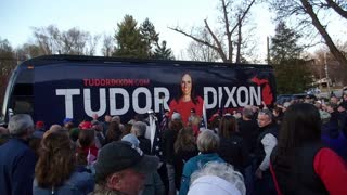 Tudor Dixon does one last stop in Portage Michigan