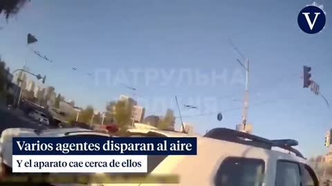 Secuencia completa de la intervención de una patrulla de la policía ucraniana para derribar un dron
