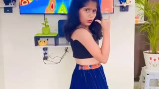 Little girl amazing dance