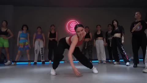 Dance Crew Demonstrates The Evolution Of Dance (2020-2023)