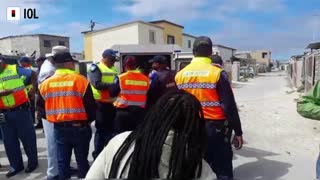WATCH: Metro Police clamps down on illegal taxi operators