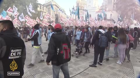 Argentine president urges unity as anti-government protests build