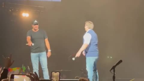 Compare This Surprise Ron DeSantis Appearance At Luke Bryan Concert To Joe Biden Appearing Anywhere