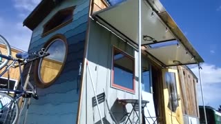 The Most Cleverly Designed DIY Tiny House