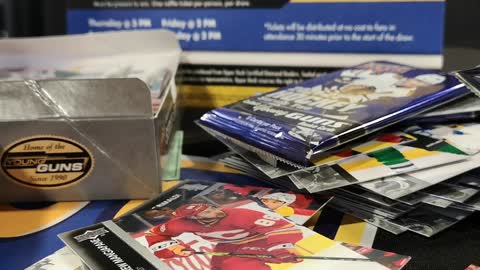 Upper Deck Booth at the Toronto Sports Card Expo - Not One, but TWO Redwing Fire!