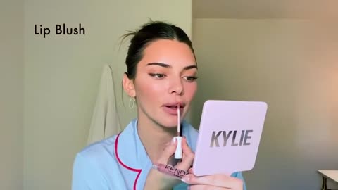 Kendall Jenner's Acne Journey, Go-To Makeup and Best Family Advice _ Beauty Secrets