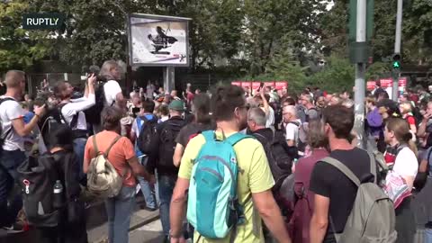 LIVE: Berlin / Germany - COVID-19 sceptics demonstrate #IRL - 28.08.2021