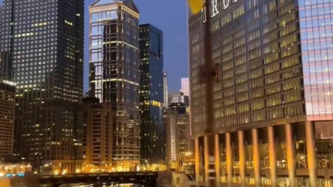 Chicago from dusk till dawn,the beauty of this city captures