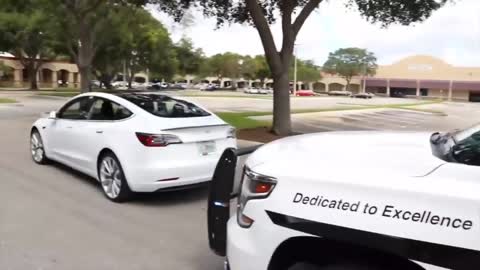 Cops Pull Over Driverless Tesla