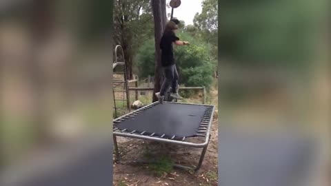 Funny vines Of People Slipping And Falling