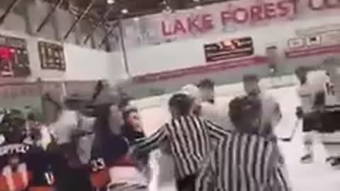 Highschool hockey fight