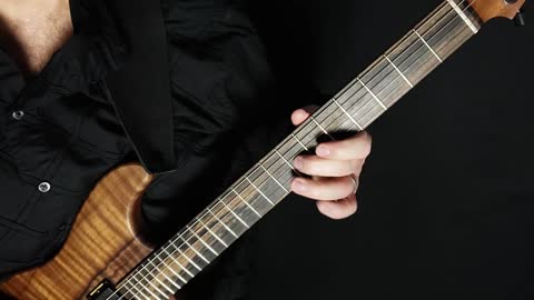 Ethan Meixsell demos a Hufschmid 'Tantalum' Guitar!