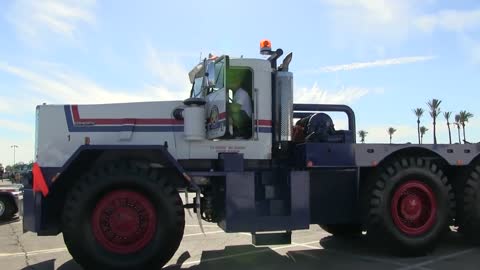 American Heavy Moving Truck