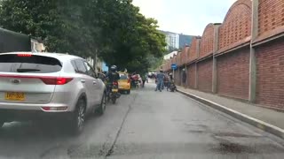Hombre atacó con una muleta a un grupo de alféreces en Bucaramanga