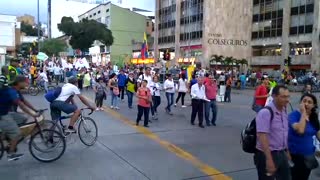 Docentes de Santander marcharon en contra de la Ley de Financiamiento