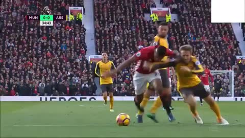 N.Monreal's challenge on Valencia - clear penalty