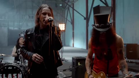 Slash ft. Myles Kennedy - The River Is Rising