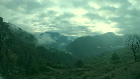 Cloud Play | Standing atop the mountain