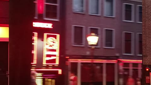 Amsterdam Red Light Area 🚨 Business class or not, is it safe to walk and film? Panoramic View