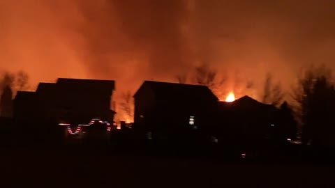 Subdivision near fireside elementary in Louisville, CO is completely in flames