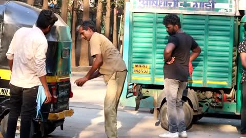 Prank on auto rickshaw drivers / in/india/ Prank Monday