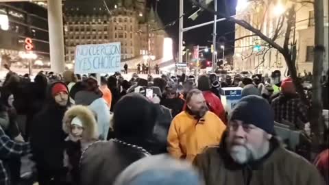 UPDATE OTTAWA POLICE USING RUBBER BULLETS AND TEAR GAS ON PEACEFUL PROTESTORS TONIGHT!!! WTF!!!!!