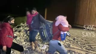 Border Video Shows Migrants Are Still Pouring Into America