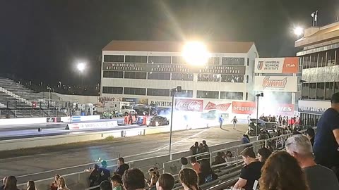 Insane Nighttime Drag Races: Witness the Thrills of Midnight Madness Quarter Mile!