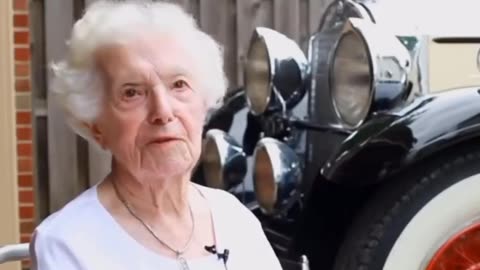 101-year-old that still drives her 1930 Packard 740
