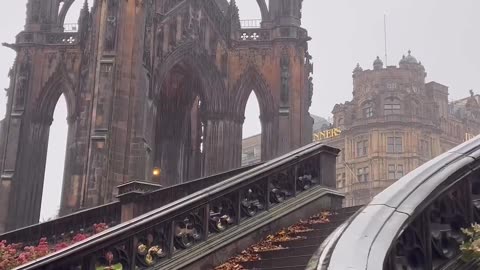 Edinburgh’s Scott Monument 🌧️