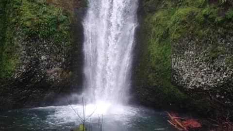 SLOW MOTION FOOTAGE OF MULTNOMAH FALLS