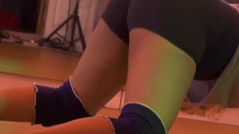 fitness gymnastics motivation: training big, plump and sexy buttocks