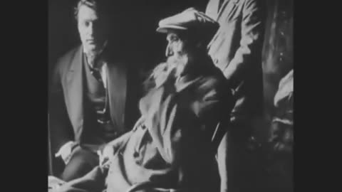 Rare footage from 1915 capturing Pierre-Auguste Renoir, 74, creating a masterpiece from his own home