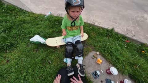 GoPro_ 5-Year-Old Girl Conquers the Skatepark _ Autumn Bailey