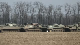 Imágenes de vehículos blindados en la región de Rostov en Rusia