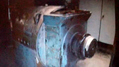 1535 Ge General Electric 2000 HP DC Motor by Soberay & Sons