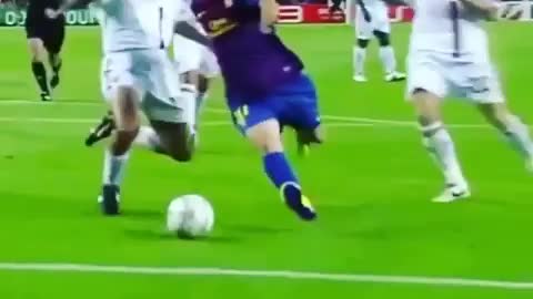 Lionel Messi vs Alessandro Nesta