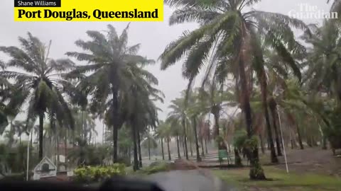 Cyclone Jasper - winds batter far north Queensland as tropical cyclone approaches