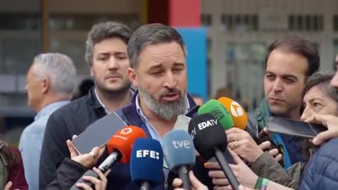 Elecciones 28M| Abascal: "Qué las urnas se llenen de votos libres y limpios"