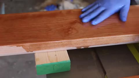 Look at that cherry wood pop! (4K)