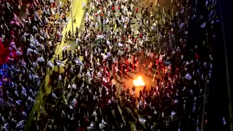 Israelis protest after Tel Aviv police chief resigns