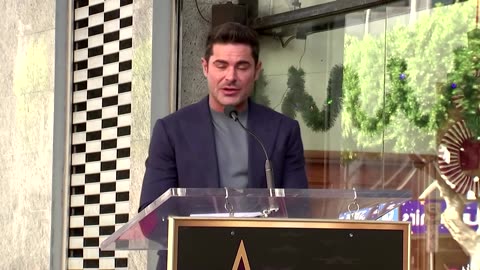 Zac Efron pays tribute to Matthew Perry at ceremony