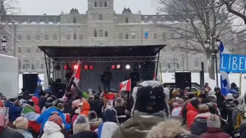 People in Quebec City are protesting against restrictions and are standing in solidarity with the people who were removed in Ottawa