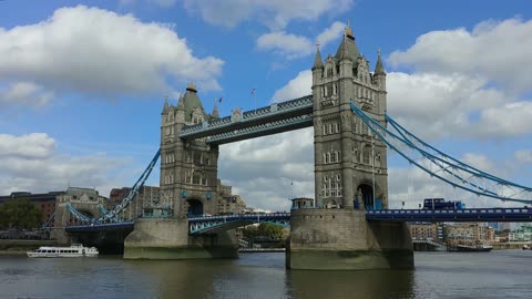 Tower Bridge of the United Kingdom