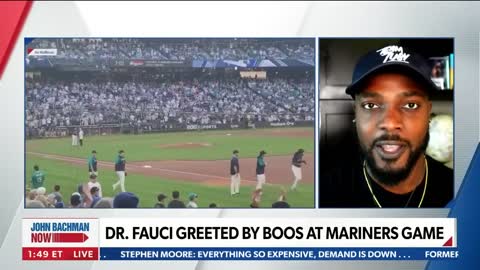 WATCH: “Loser!” – Psychopath Tony Fauci BOOED LOUDLY before Throwing Out First Pitch at Mariners Game
