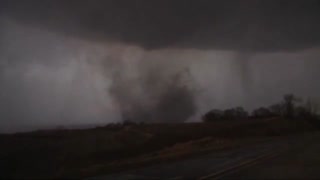 Storm Chasers: Mapleton, Iowa